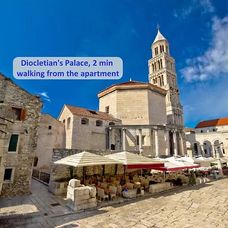 Lejlighed Cool Attic W Gallery In The Heart Of *