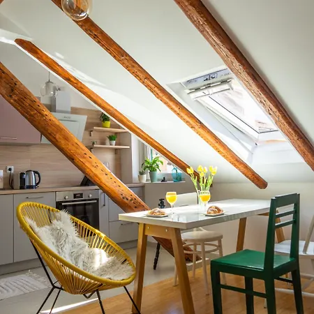 Cool Attic W Gallery In The Heart Of * Split