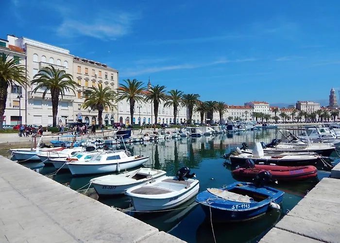 Cool Attic W Gallery In The Heart Of * Split