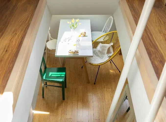 Cool Attic W Gallery In The Heart Of *