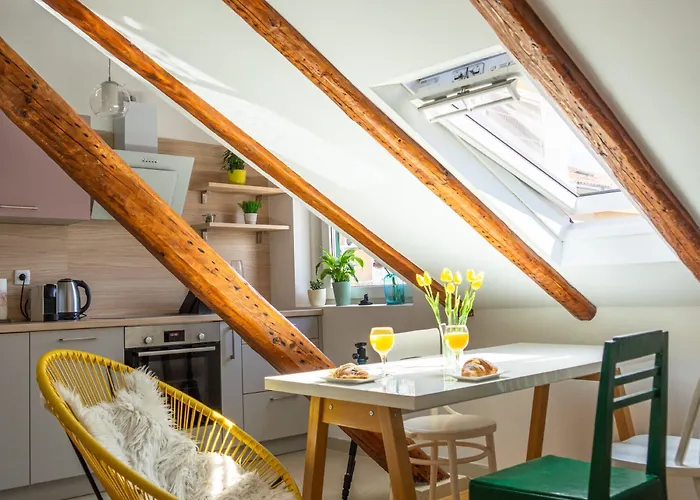 Cool Attic W Gallery In The Heart Of * Split