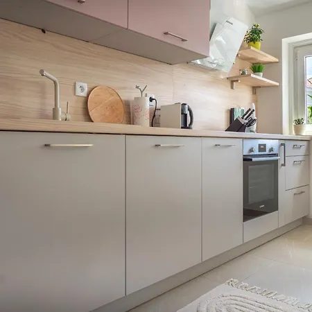 Apartamento Cool Attic W Gallery In The Heart Of *